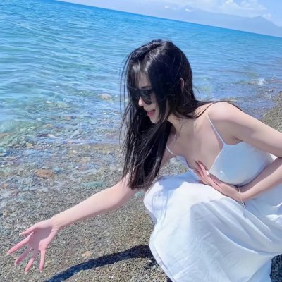 街头圣女海报